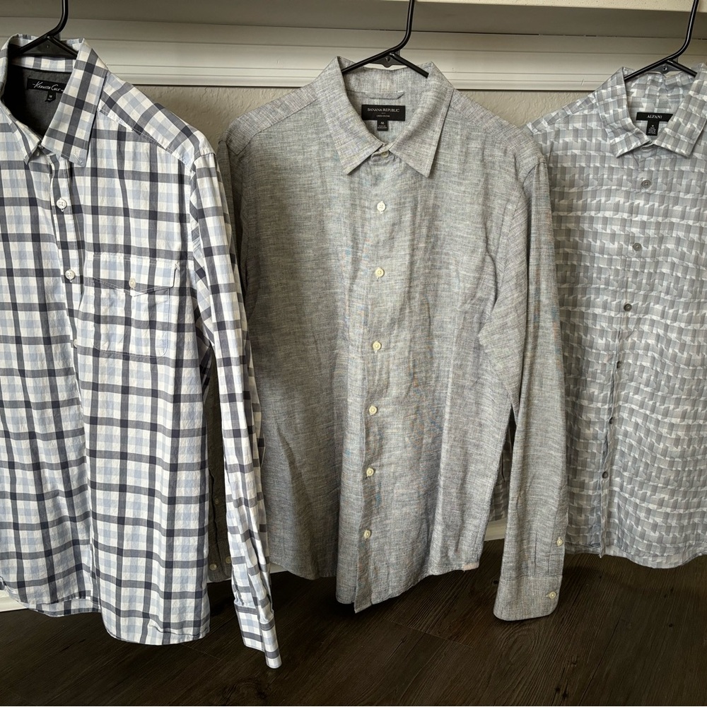 3 button down dress shirts. Medium. Kenneth Cole, banana republic, alfani